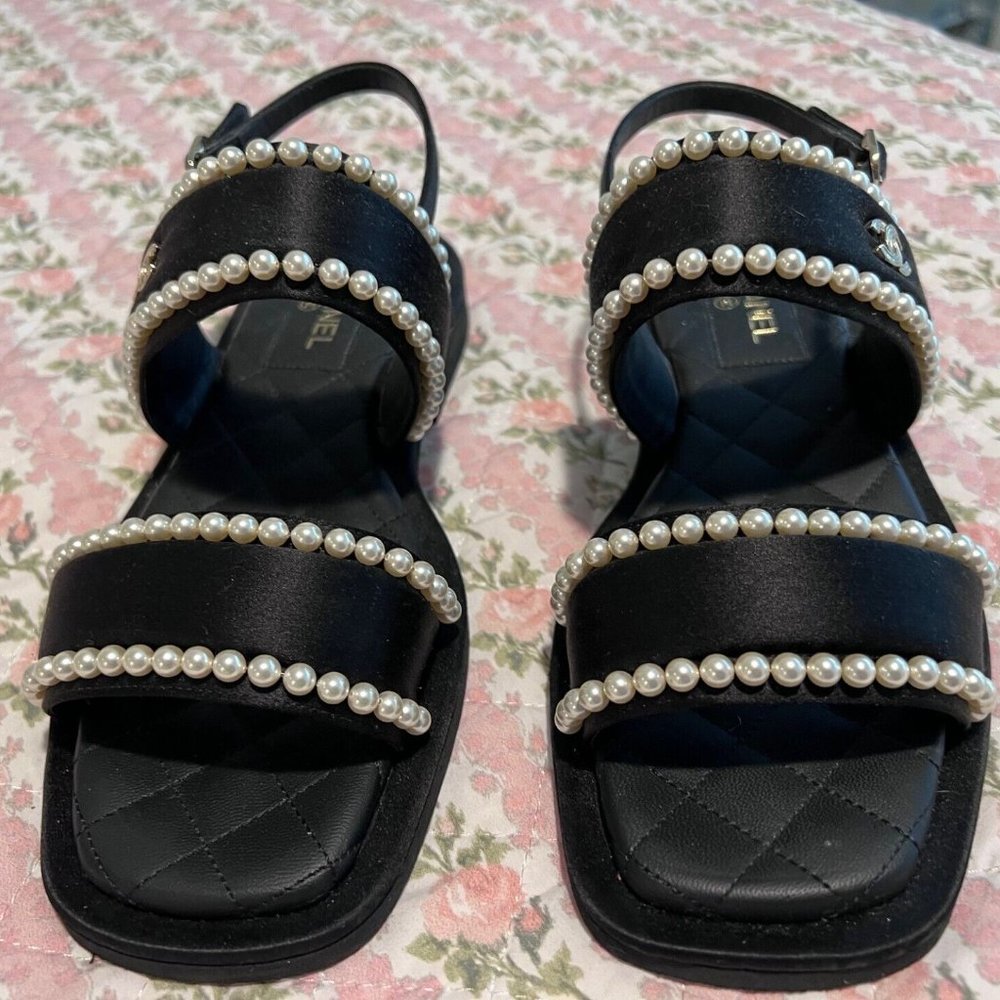Chanel Black Satin Chain 36 1/2 6 Mule Slide Flat Dad Sandals Pearl White